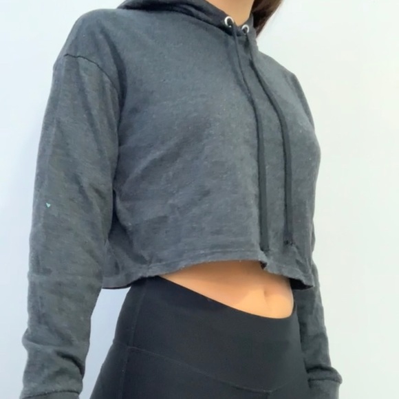 Gray Long Sleeve Crop Top - Picture 4 of 4